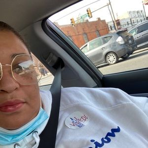 Meet your Posher, Katrina